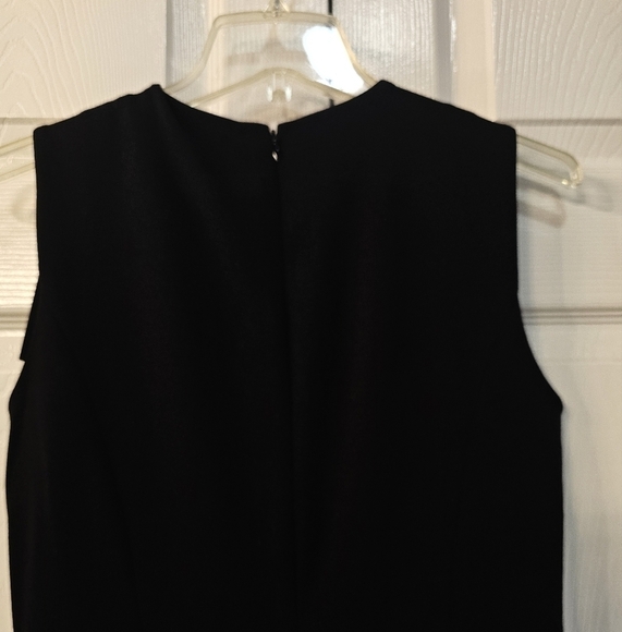 NWT Halston Black Wide Leg Gold Chain Waist Detail Junpsuit Size 4 - Picture 8 of 10